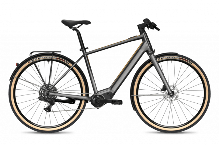 Flyer returns to France the Swiss brand presents a new range of